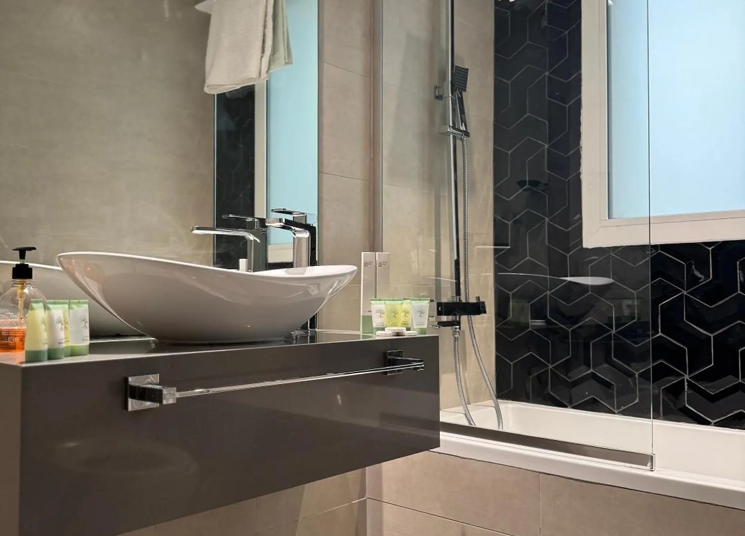 Business Bay Apartment Dubai